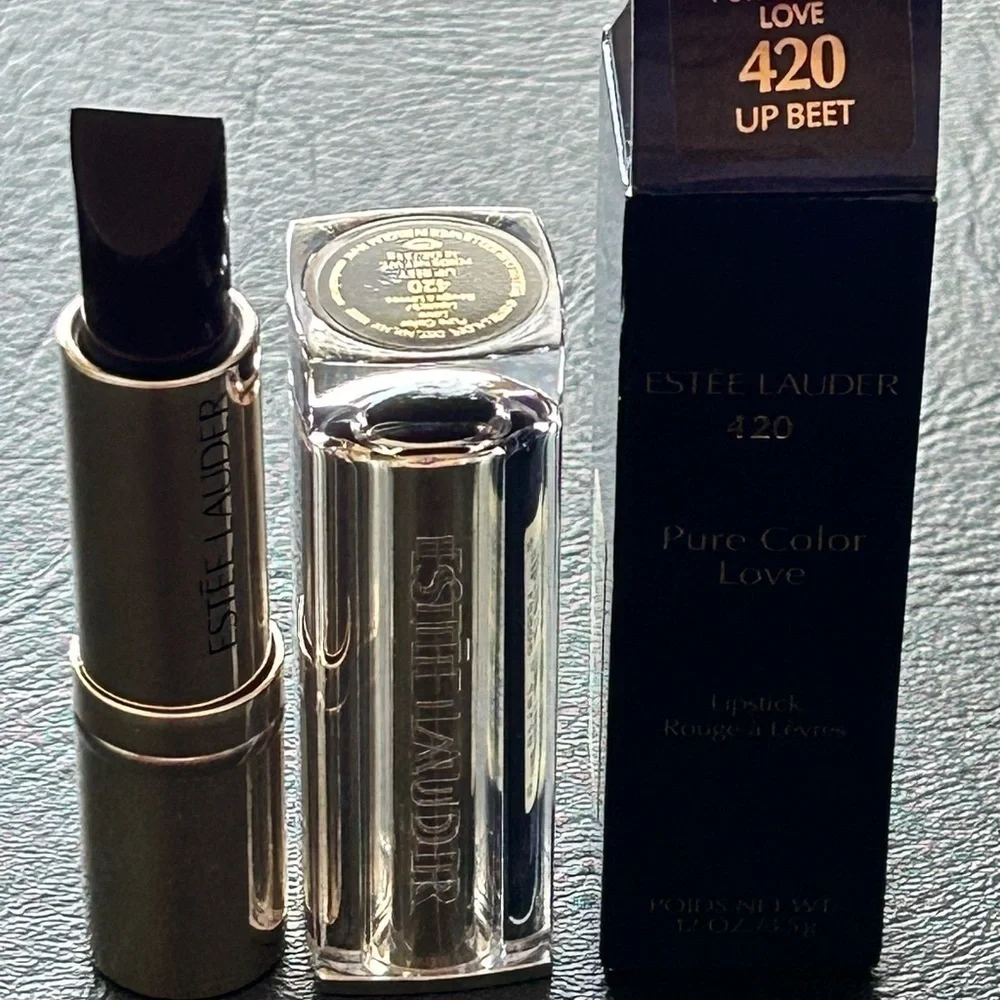 Estée Lauder Pure Color Love LIPSTICK 420 UP BEET (a deep purple matte) BOXED